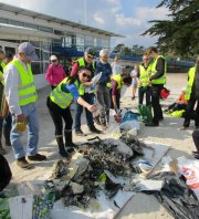 Ramassage de déchets mensuel Ar Viltansoù avec la collaboration du CMJ de Locmaria-Plouzané